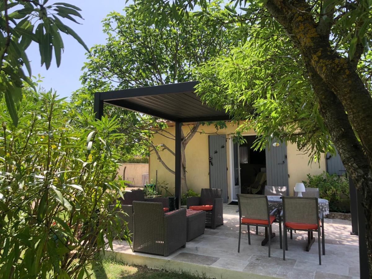 Villa Le Cabanon Des Hirondelles Villecroze Exterior foto